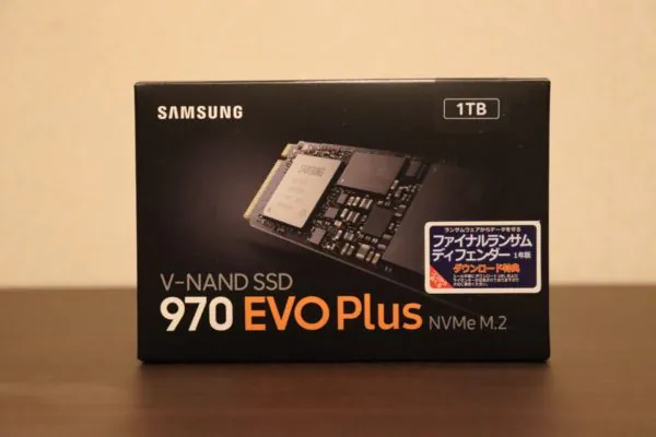 ストレージはSSDとHDDに分けられる。基本的に500GBのSSDが搭載されたモデルがおすすめ